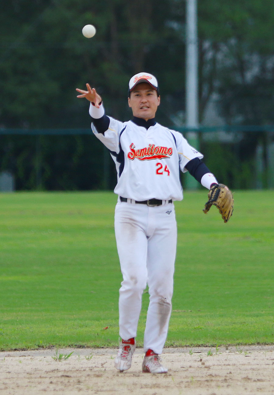 住友生命泉友会野球部(スミトモセイメイセンユウカイ)・草野球写真