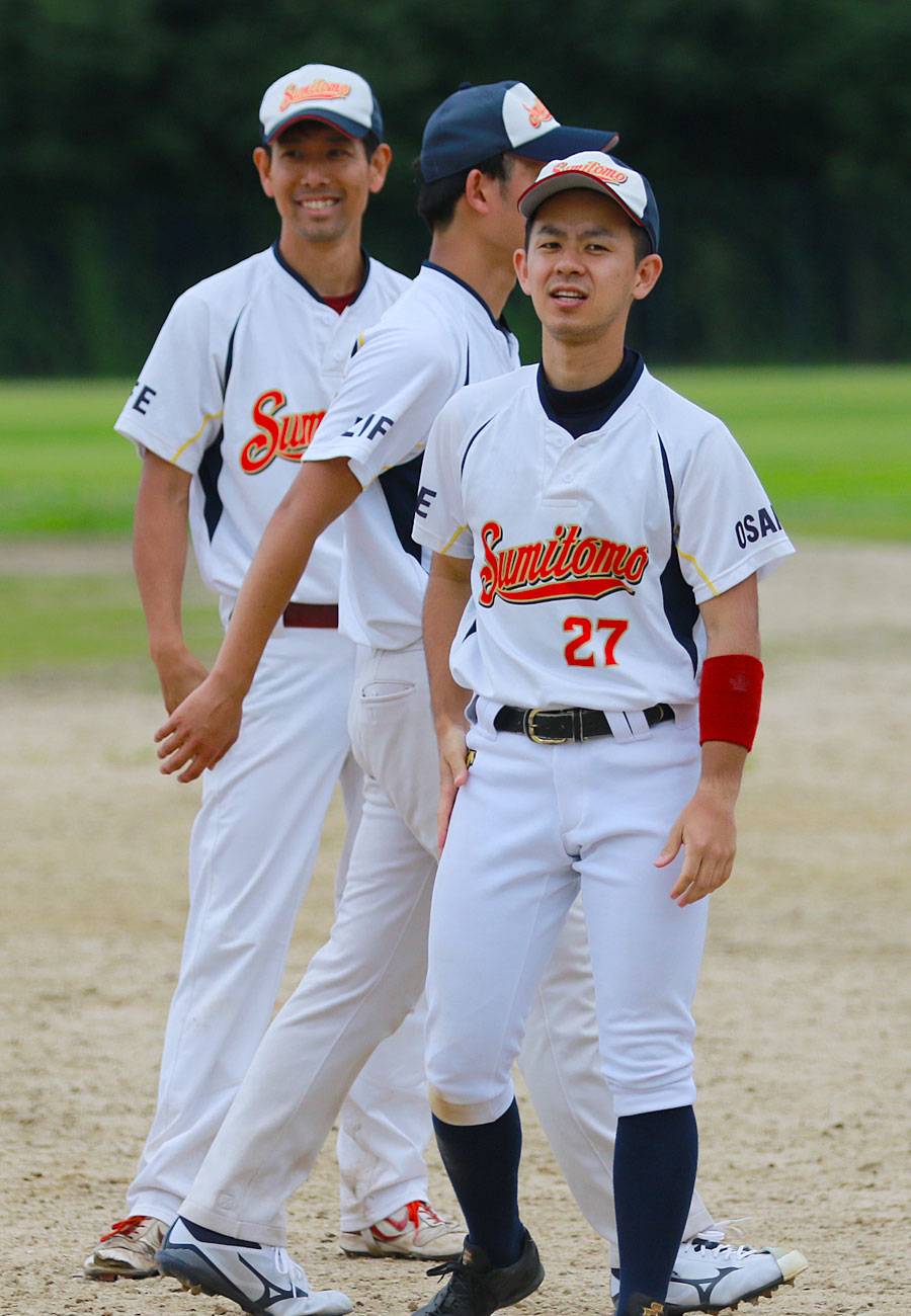 住友生命泉友会野球部(スミトモセイメイセンユウカイ)・草野球写真