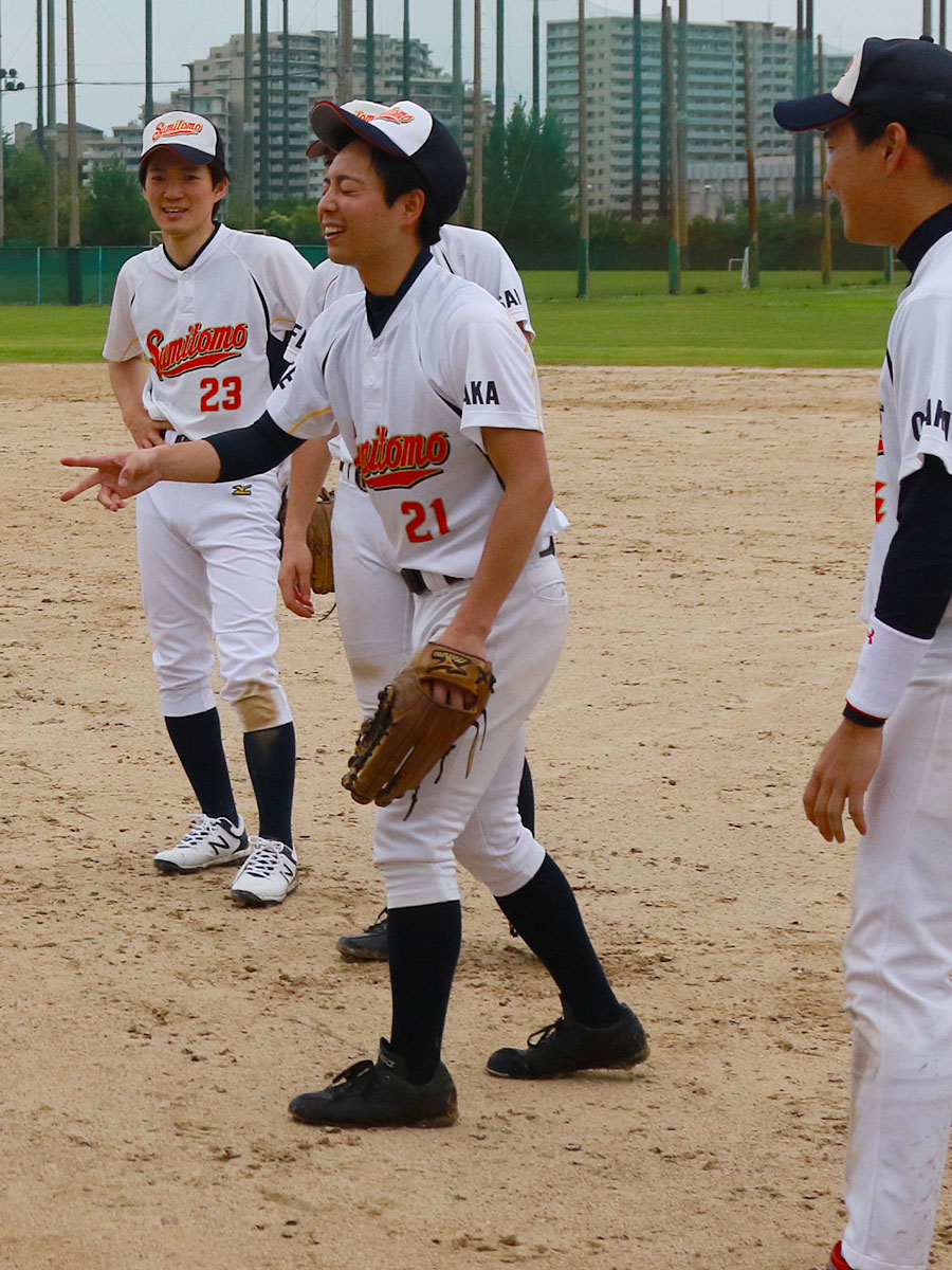 住友生命泉友会野球部(スミトモセイメイセンユウカイ)・草野球写真