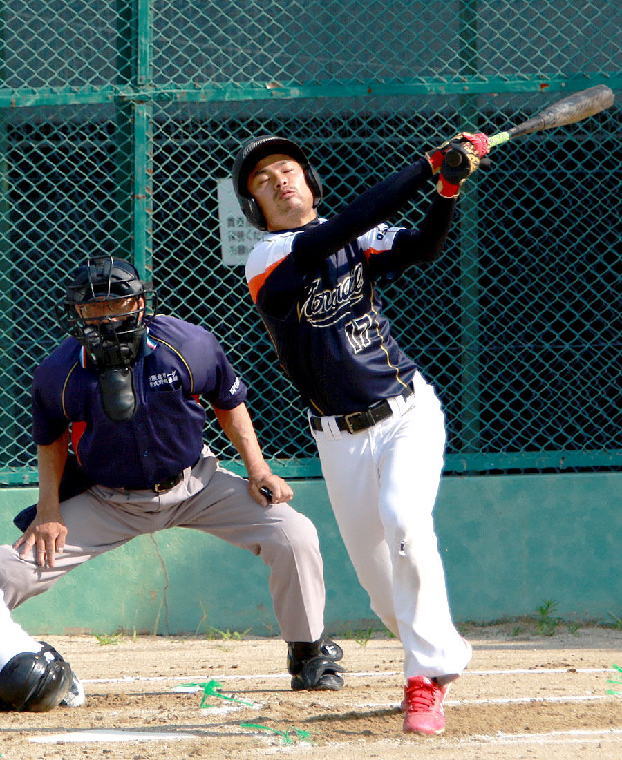 大阪モノレール・草野球写真